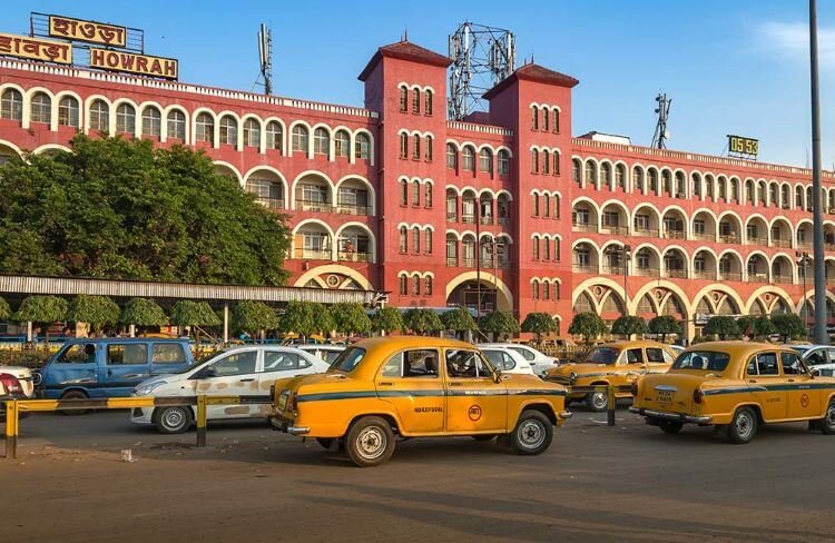 Biggest Railway Station in India, Largest & Longest Junction Platform