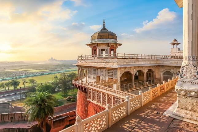 How to Plan a Luxury Golden Triangle India Tour Package? - Four Wheel Drive India Pvt. Ltd.